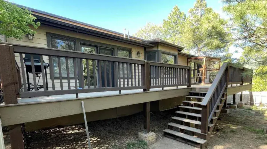 High Caliber Construction – Elevate Your Outdoor Living: Top Tips for Hiring a Deck Builder in Flagstaff