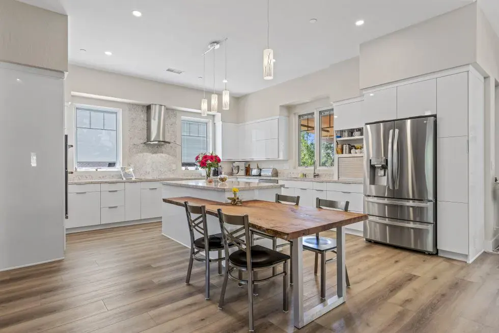 Revamp Your Kitchen: 10 Must-Have Features for Your Flagstaff Remodel